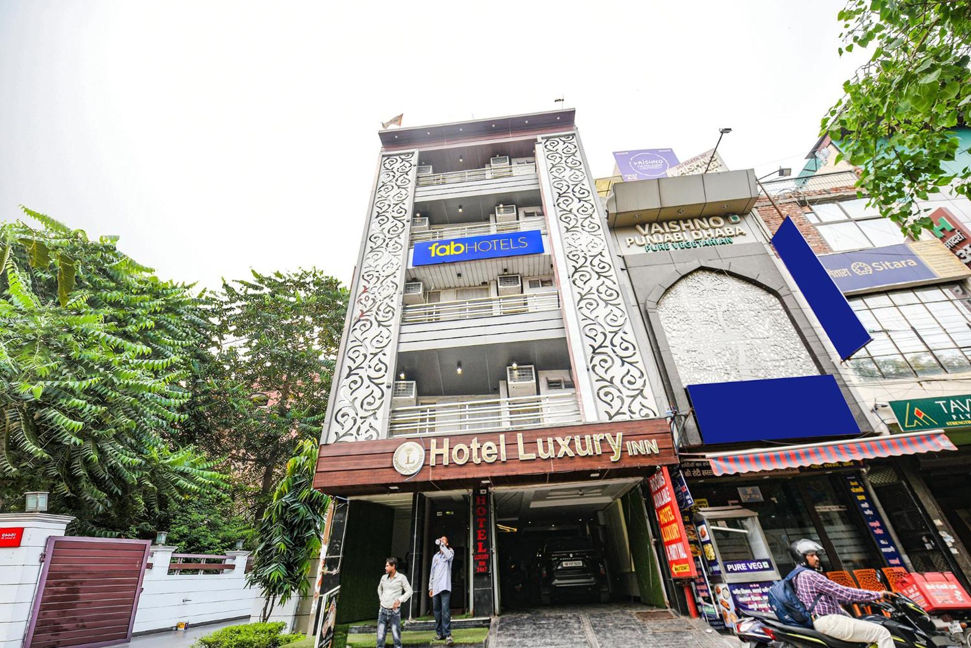 Fabhotel Luxury Inn Near Adarsh Nagar Metro Delhi  Esterno foto